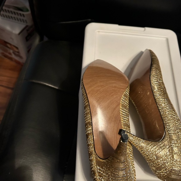 Heels - Picture 1 of 9